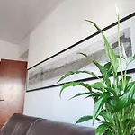 公寓 With Homegym, Next To The Main